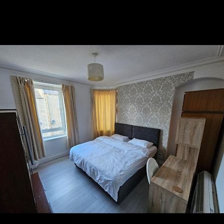 1 Of 4 Rooms, Shared Kitchen And Bathroom Close To Beach Uni Centre Airport Bus Gyms Aberdeen Exterior foto